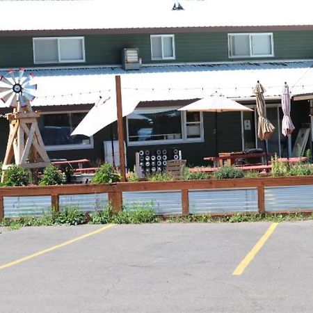 Moose Creek Resort Уэст-Глейшер Экстерьер фото