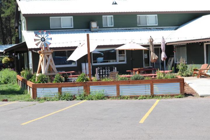 Moose Creek Resort Уэст-Глейшер Экстерьер фото