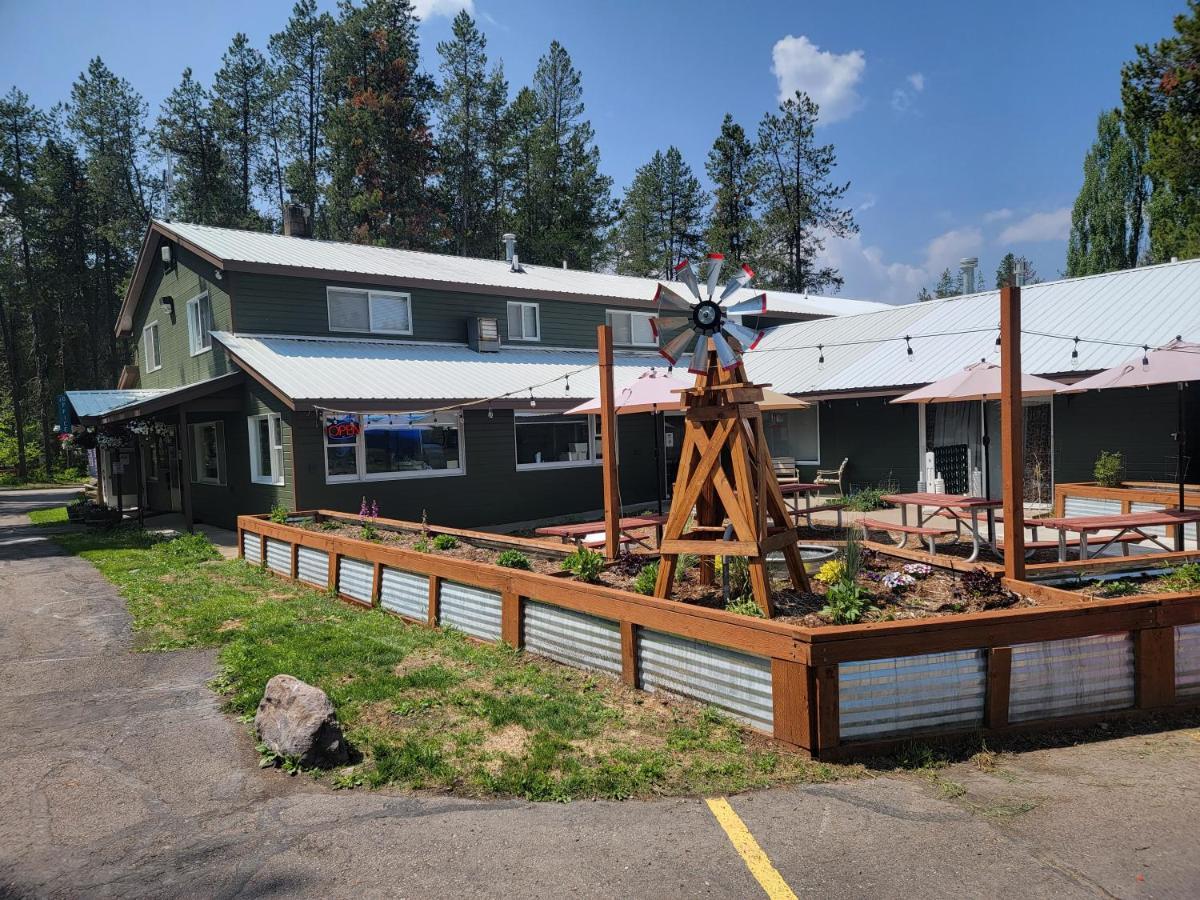 Moose Creek Resort Уэст-Глейшер Экстерьер фото